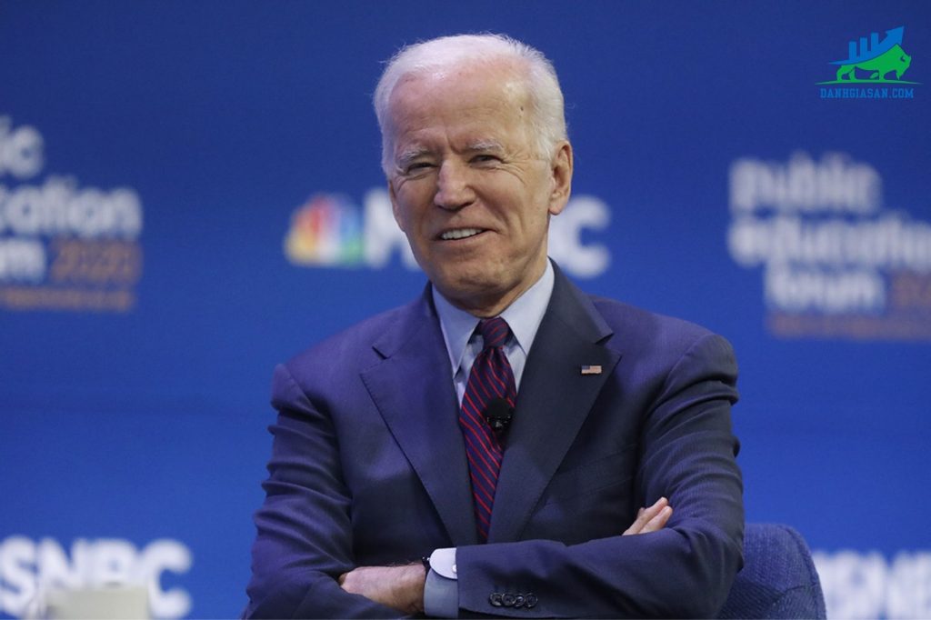 Joe Biden thắng bầu cử Tổng thống Mỹ khiến giá vàng tăng mạnh sáng nay