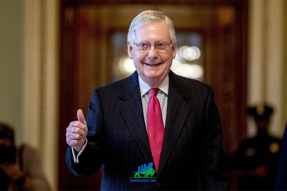 Mitch McConnell Lãnh đạo đa số Thượng viện