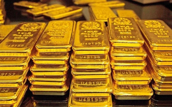 Giá vàng giảm trước dữ liệu lạm phát