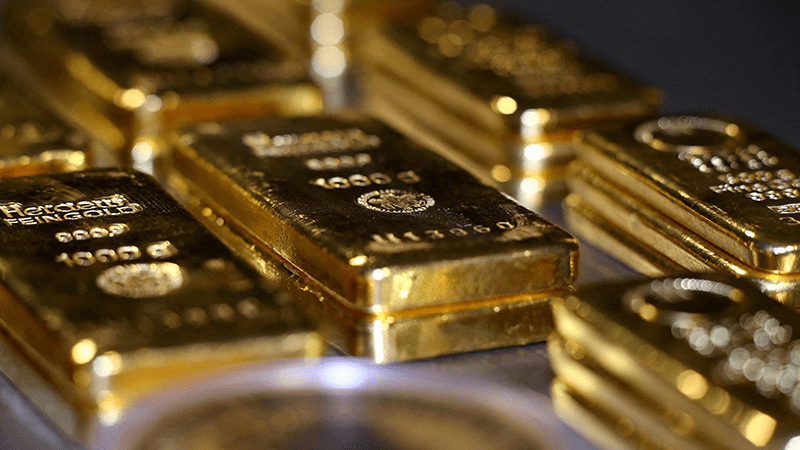 Giá vàng vượt mốc 4000 USD khi đồng đô la suy yếu